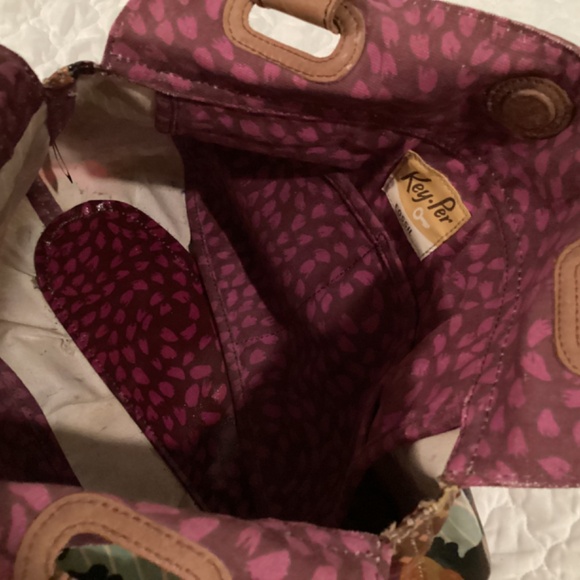 VINTAGE FOSSIL KEY-PER COLORFUL COATED CANVAS SHOULDER BAG - Picture 12 of 12